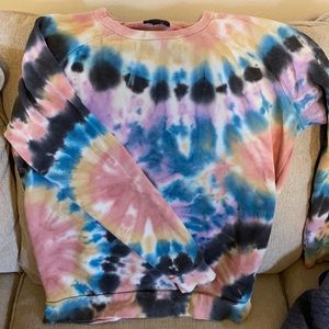 Tie die sweatshirt